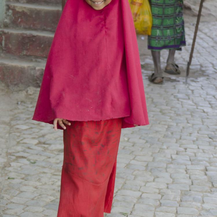 Little Girl in Red, Harar